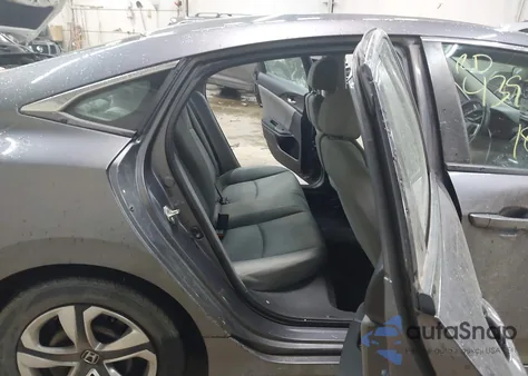 2018 Honda Civic Lx z USA, uszkodzony, nr VIN 2HGFC2F56JH594544